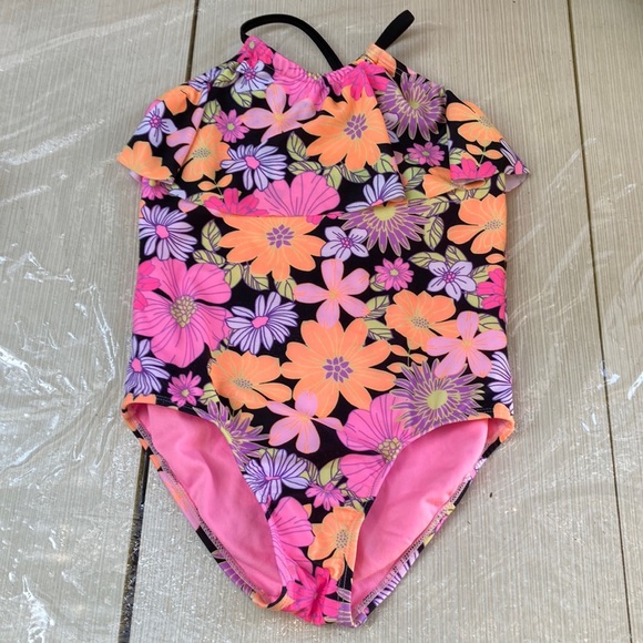 Bikini - Picture 1 of 3